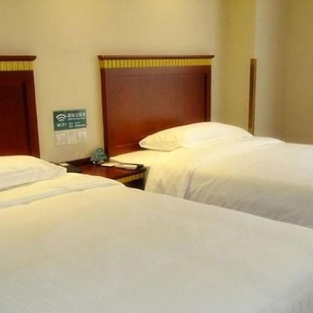Greentree Inn Chongqing North Railway Station Express Hotel Extérieur photo